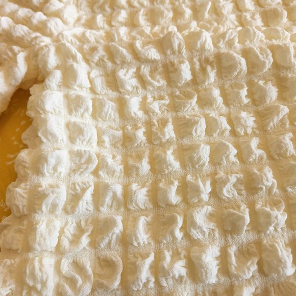 NWOT Textured White Puff Sleeve Top - Picture 7 of 7